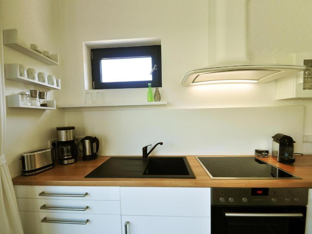 Ferienwohnung am Moselufer Zell Exterior foto